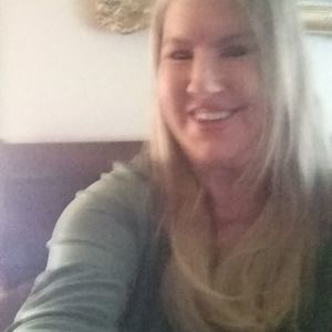 Meet your Posher, Deb